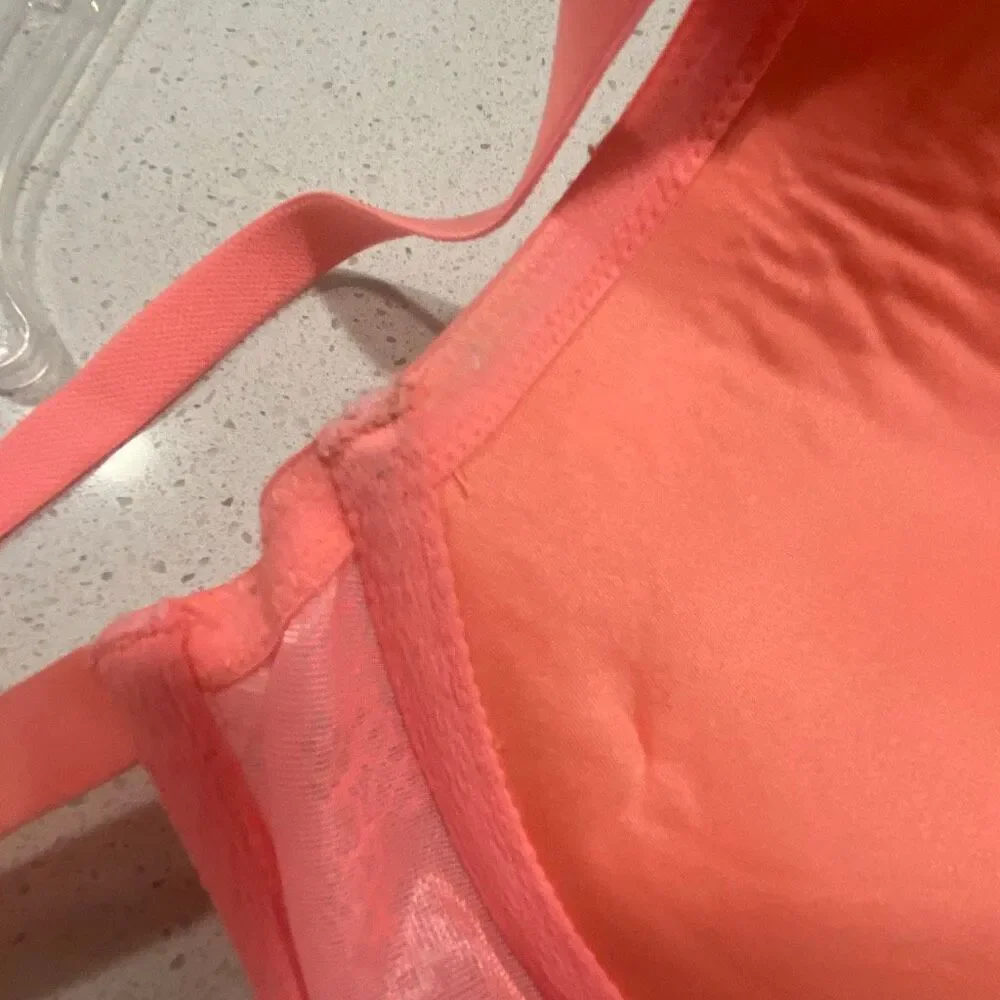 Victoria’s Secret push up Bra size 36DD
